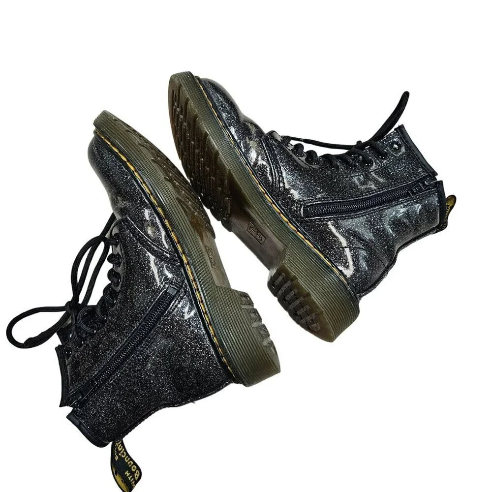Dr. Martens 1460  Black Glitter J Girls Boots Size 1‎ US Black Glitter Lace-Up